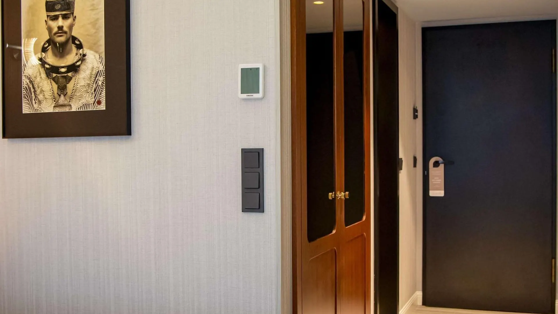 Muze Hotel Dusseldorf - Handwritten Collection