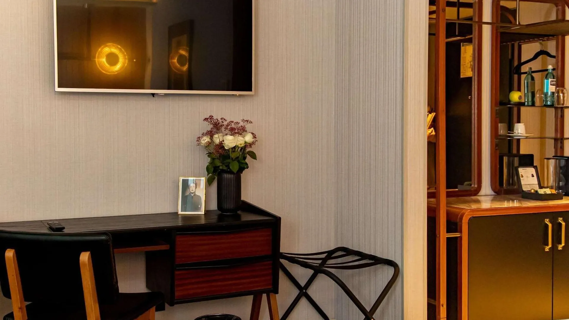 Muze Hotel Dusseldorf - Handwritten Collection